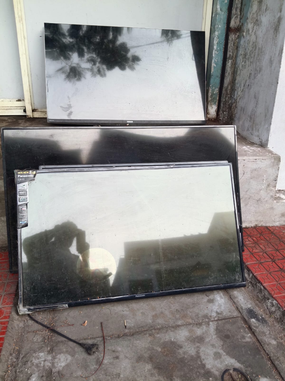 Professional TV Repair Service